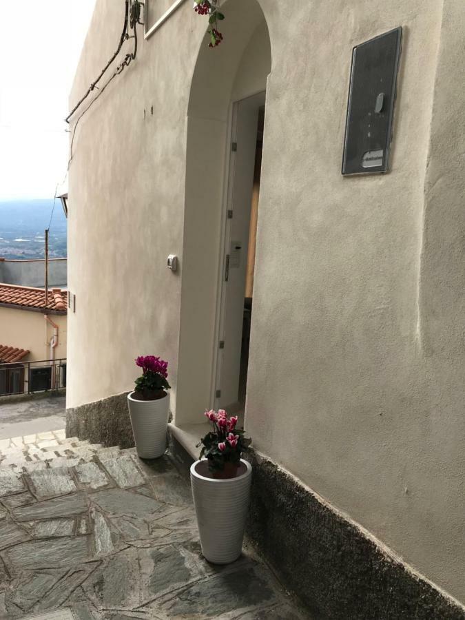 Apartamento Giorgiada Luxury Castelmola Exterior foto